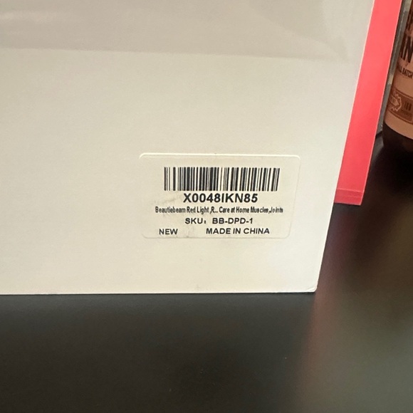 BeautieBeam Red Light Therapy Device - Picture 4 of 4